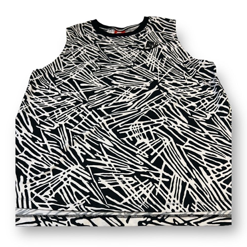 Nike Tank Top Size Large - Picture 2 of 6